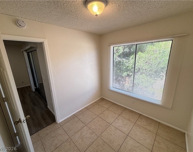 2883 Wheelwright Drive - Photo Thumbnail 10