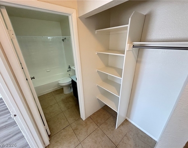 2883 Wheelwright Drive - Photo Thumbnail 14