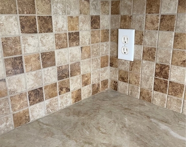 5710 E Tropicana Avenue - Photo Thumbnail 3