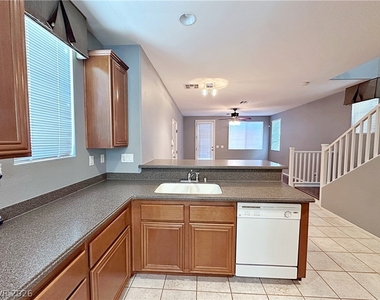 5241 Pendergrass Street - Photo Thumbnail 6