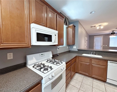 5241 Pendergrass Street - Photo Thumbnail 5