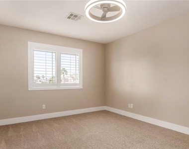 264 Pointe Ranier Avenue - Photo Thumbnail 22