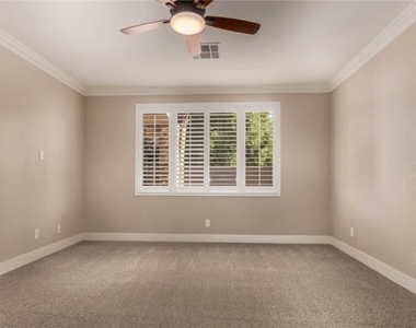 264 Pointe Ranier Avenue - Photo Thumbnail 11