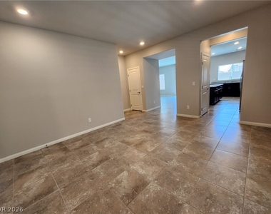 4521 Pointleaf Street - Photo Thumbnail 6