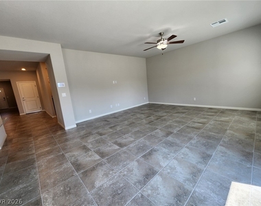 4521 Pointleaf Street - Photo Thumbnail 13