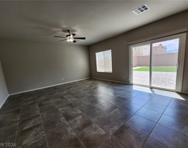 4521 Pointleaf Street - Photo Thumbnail 12