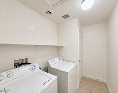 9442 Marshall Creek Street - Photo Thumbnail 19