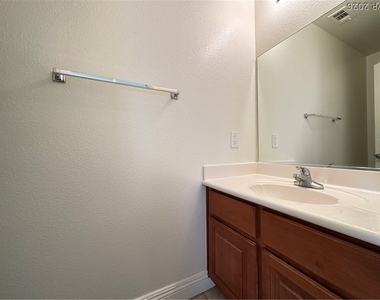 9442 Marshall Creek Street - Photo Thumbnail 19