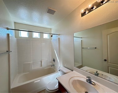 9442 Marshall Creek Street - Photo Thumbnail 16