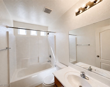 9442 Marshall Creek Street - Photo Thumbnail 15