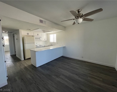 6217 Bellota Drive - Photo Thumbnail 8