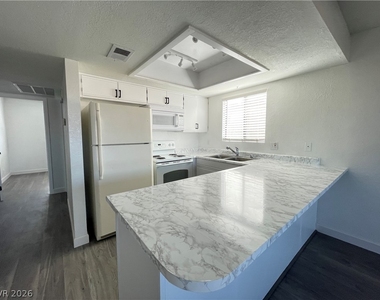 6217 Bellota Drive - Photo Thumbnail 10