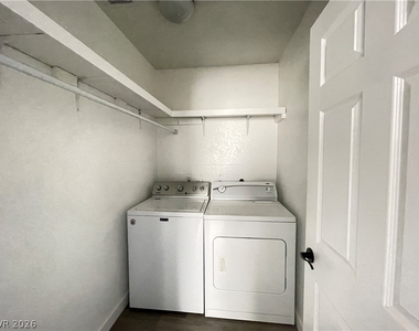 6217 Bellota Drive - Photo Thumbnail 24
