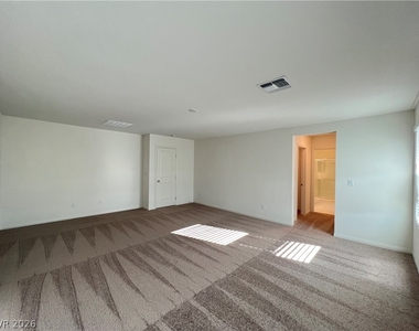 7569 W Mistral Avenue - Photo Thumbnail 22