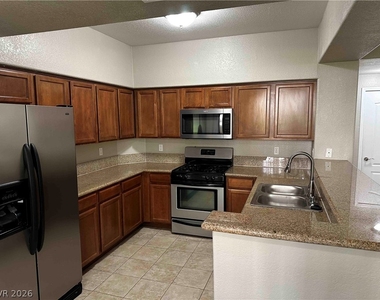 10213 King Henry Avenue - Photo Thumbnail 6
