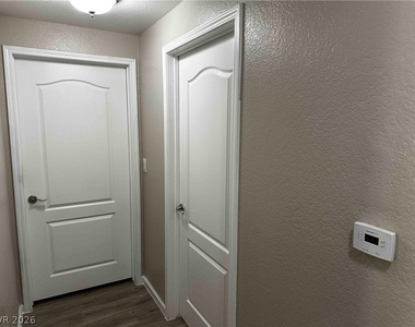 10213 King Henry Avenue - Photo Thumbnail 10
