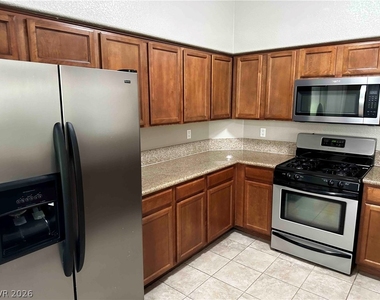 10213 King Henry Avenue - Photo Thumbnail 9