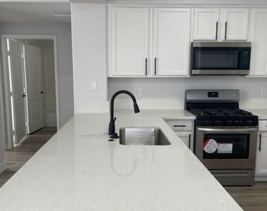 9901 Trailwood Drive - Photo Thumbnail 10