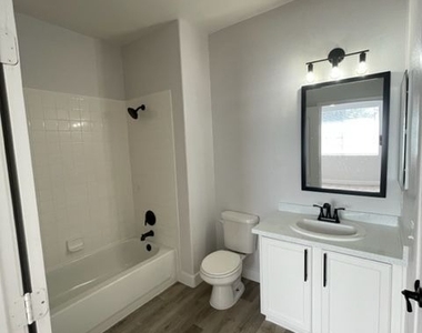 9901 Trailwood Drive - Photo Thumbnail 25
