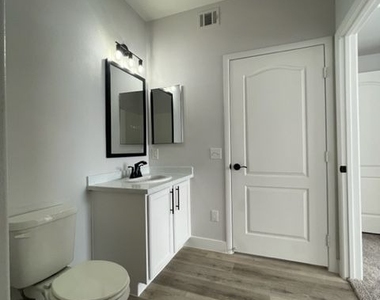 9901 Trailwood Drive - Photo Thumbnail 26