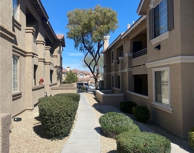 9901 Trailwood Drive - Photo Thumbnail 37