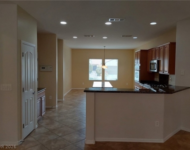 2140 Waterton Rivers Drive - Photo Thumbnail 2