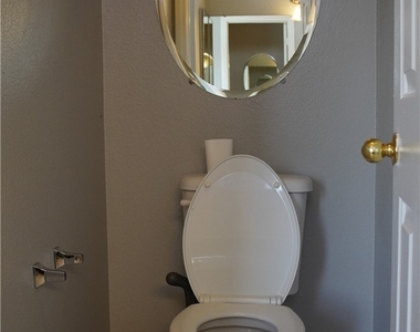 10015 San Gervasio Avenue - Photo Thumbnail 8