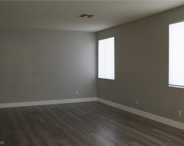 10015 San Gervasio Avenue - Photo Thumbnail 13