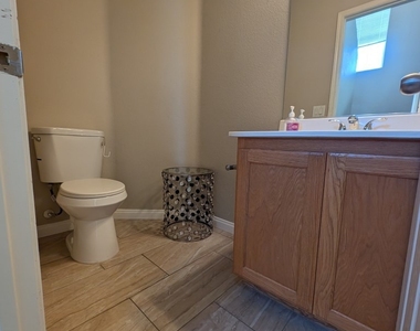 4445 Laguna Garden Avenue - Photo Thumbnail 10