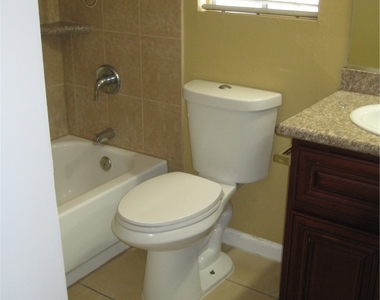 1709 Steamboat Drive - Photo Thumbnail 15
