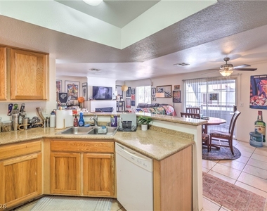 8600 W Charleston Boulevard - Photo Thumbnail 9
