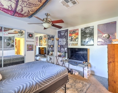 8600 W Charleston Boulevard - Photo Thumbnail 15