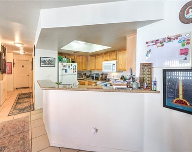 8600 W Charleston Boulevard - Photo Thumbnail 7