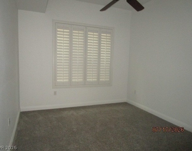 44 E Serene Avenue - Photo Thumbnail 13