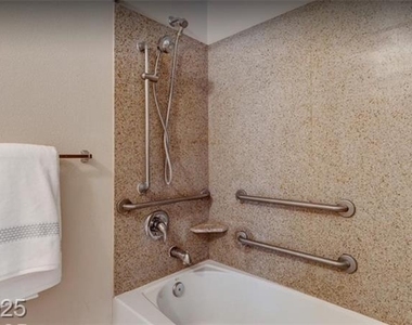 8000 W Badura Avenue - Photo Thumbnail 9