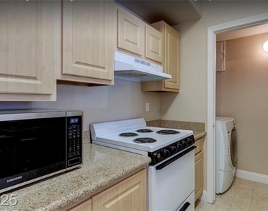 8000 W Badura Avenue - Photo Thumbnail 6