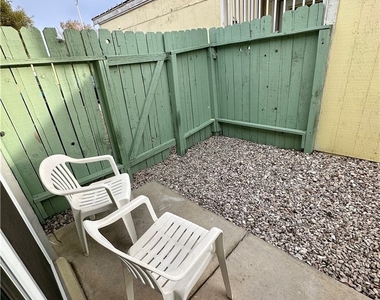 4100 Woodgreen Drive - Photo Thumbnail 16