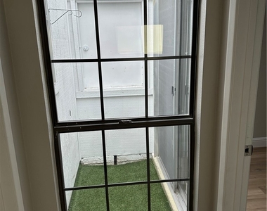 4100 Woodgreen Drive - Photo Thumbnail 14