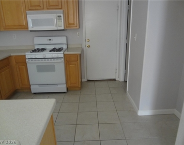 5328 Desert Columbine Court - Photo Thumbnail 12