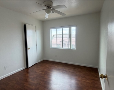 5328 Desert Columbine Court - Photo Thumbnail 10