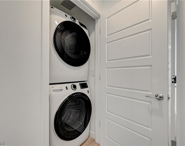 2124 Abraham Avenue - Photo Thumbnail 49