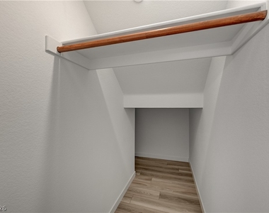 2124 Abraham Avenue - Photo Thumbnail 52