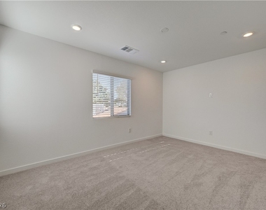 2124 Abraham Avenue - Photo Thumbnail 34