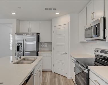 2124 Abraham Avenue - Photo Thumbnail 18