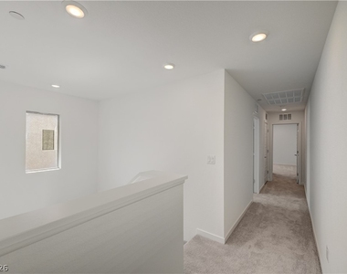 2124 Abraham Avenue - Photo Thumbnail 30