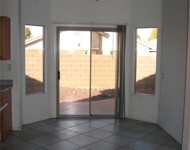 4892 Perrone Avenue - Photo Thumbnail 4