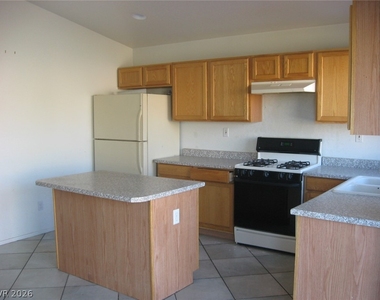 4892 Perrone Avenue - Photo Thumbnail 3