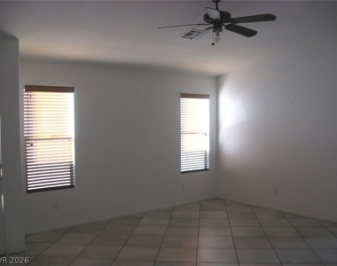 4892 Perrone Avenue - Photo Thumbnail 6