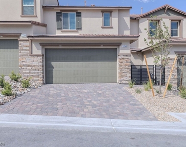 12540 Kings Creek Place - Photo Thumbnail 11