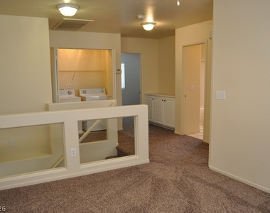 10137 Maidens Wreath Court - Photo Thumbnail 14